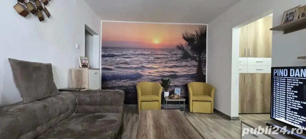 Inchiriez ap 3 camere zona Mall