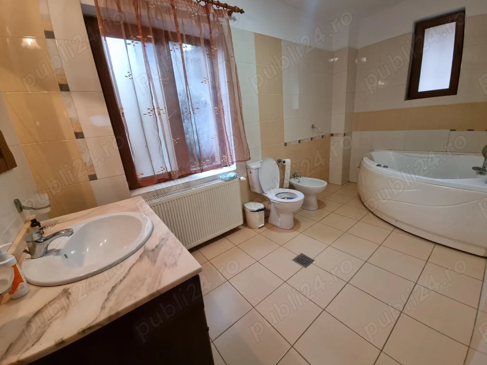 Vila individuala, 5 camere + dining, garaj, teren liber 350, zona Sos Oltenitei