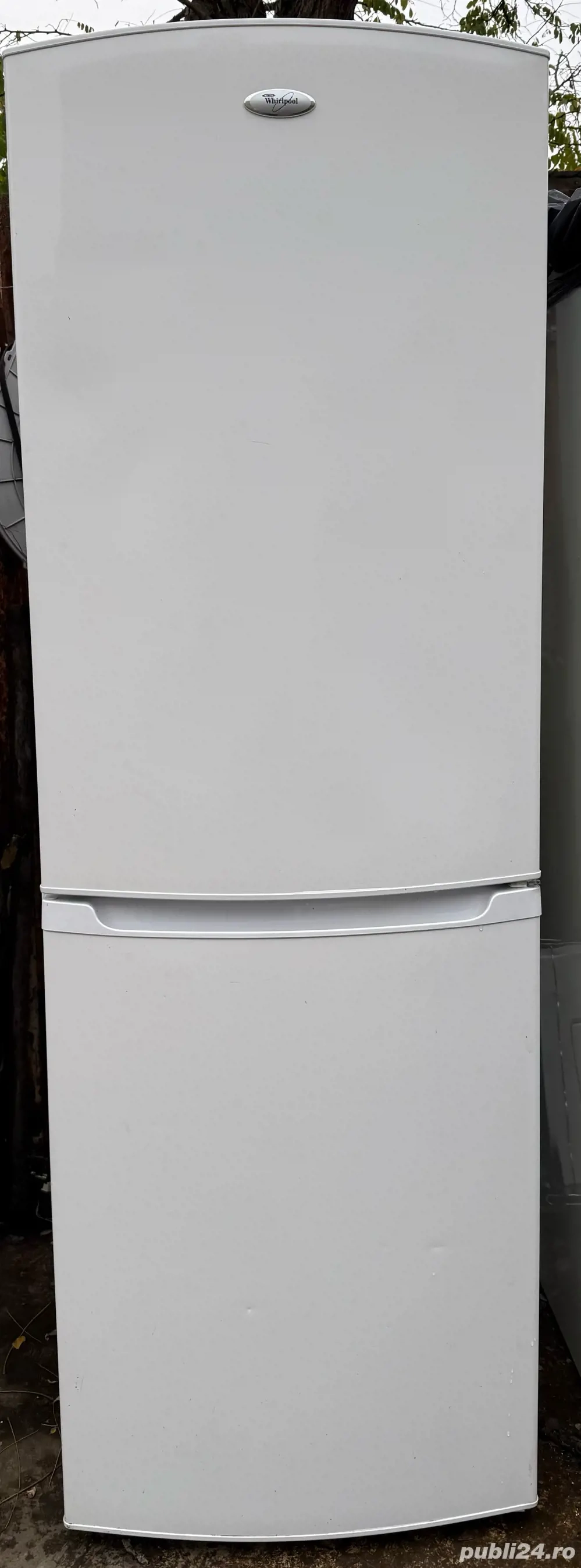 Combina frigorifica Whirlpool WBE3111a+w, 307 l, Clasa A+, Congelator XXL 113 l