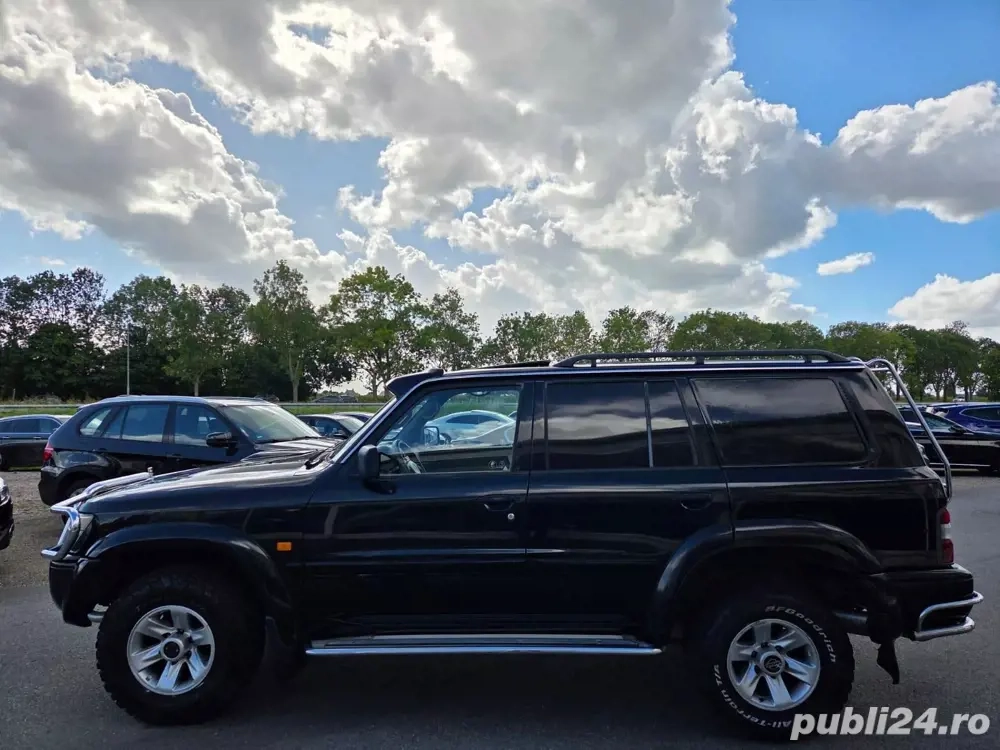 Nissan Patrol 3.0 autoutilitara