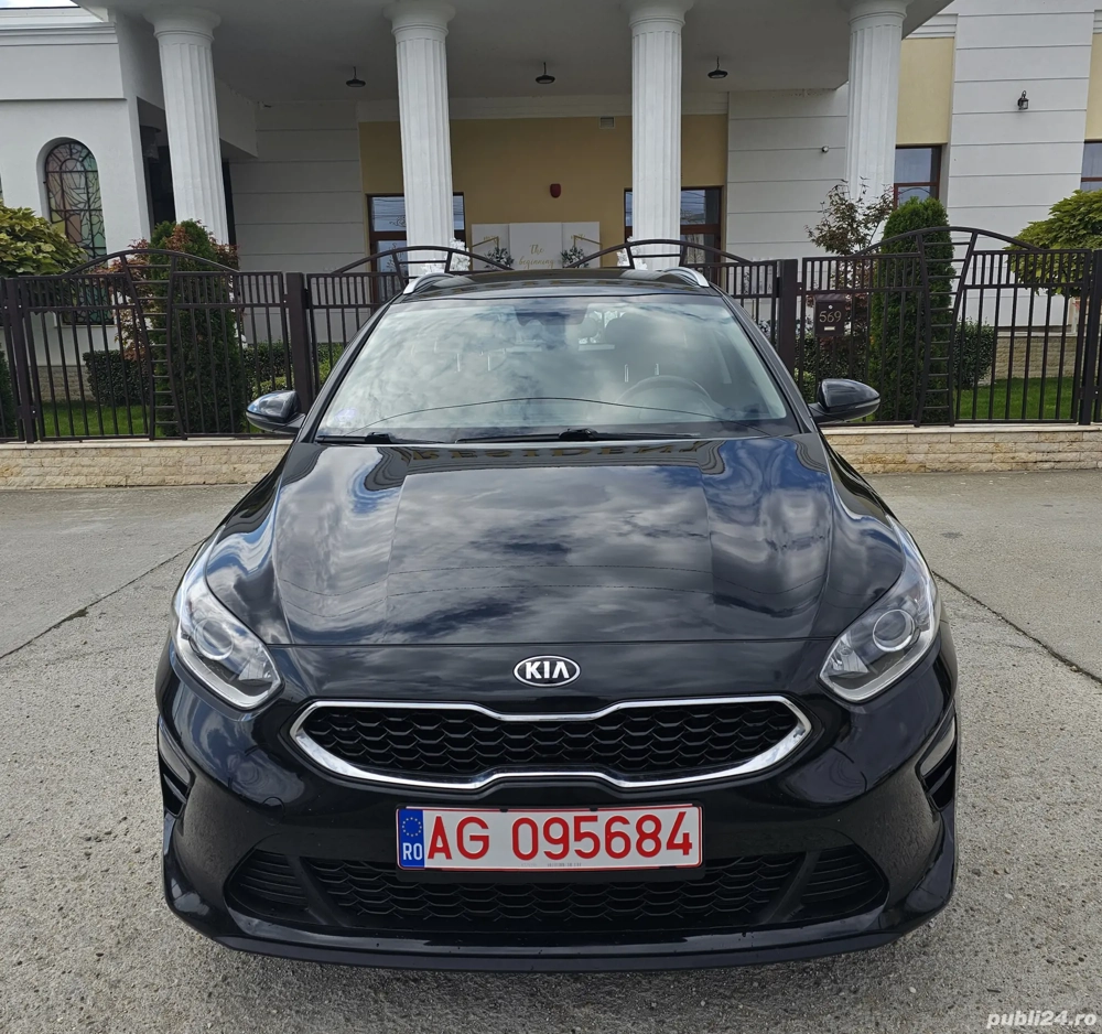 Kia Ceed 2021, navigatie, camera, clima