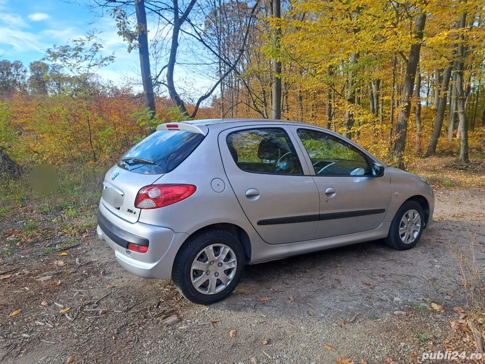 Vând Peugeot 206+ 1.4 diesel
