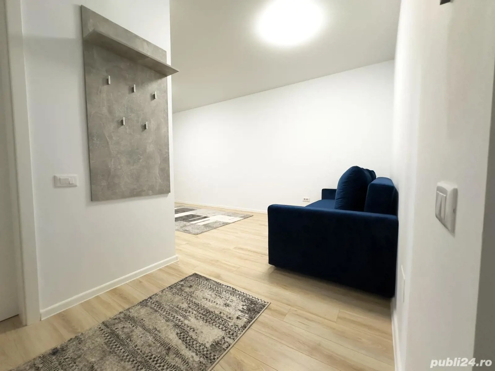 închiriez apartament cu doua camere 