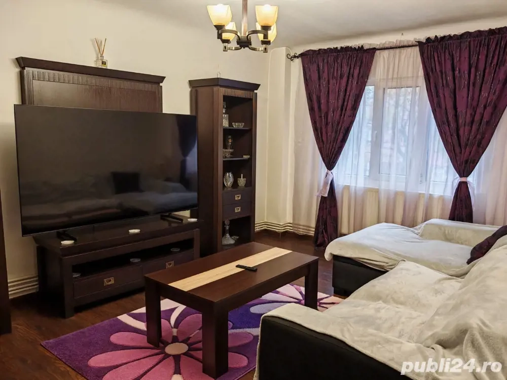 Inchiriez apartament trei camere decomandate