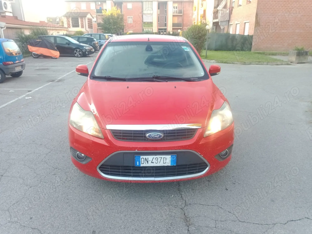 Vând Ford Focus 