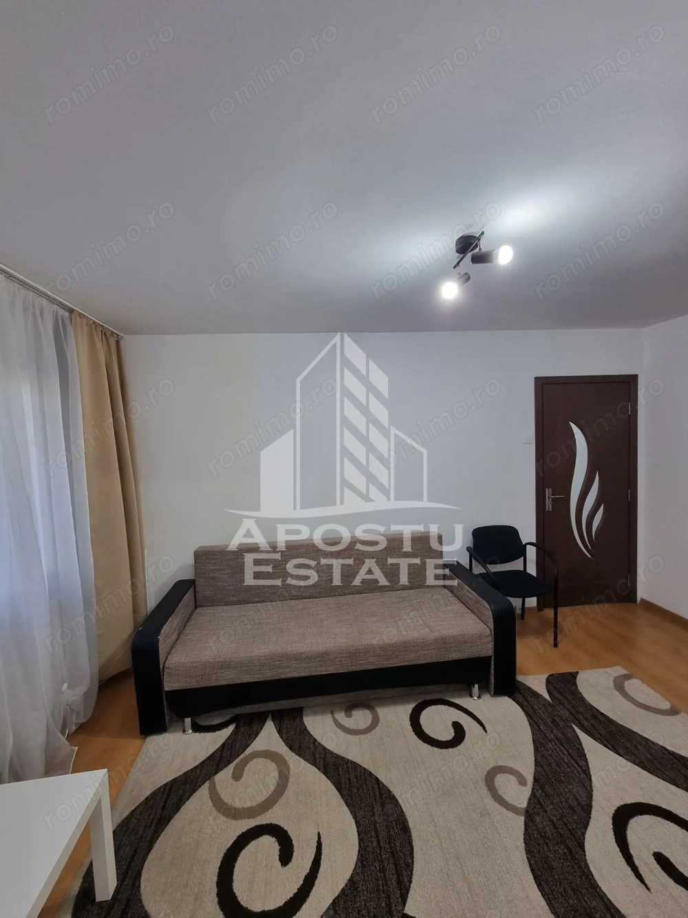 Apartament cu 2 camere,centrala proprie, zona Spitalul Judetian