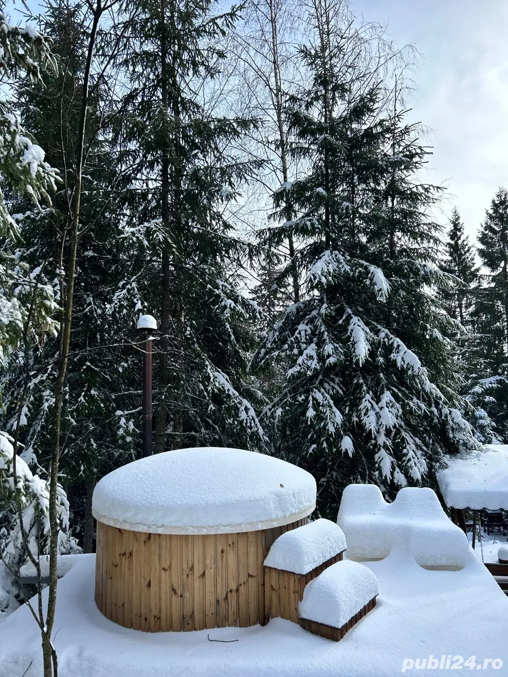 Inchiriez cabana de Craciun si Revelion, cu ciubar in Statiunea Muntele Baisorii, Buscat,Baisoara