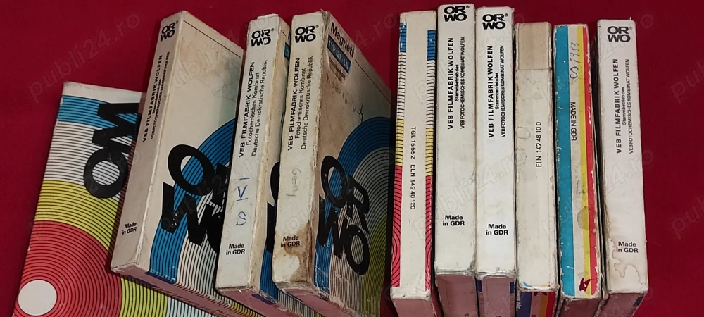 - 12 cutii goale pt. benzi magtnetofon orwo 15  din carton 