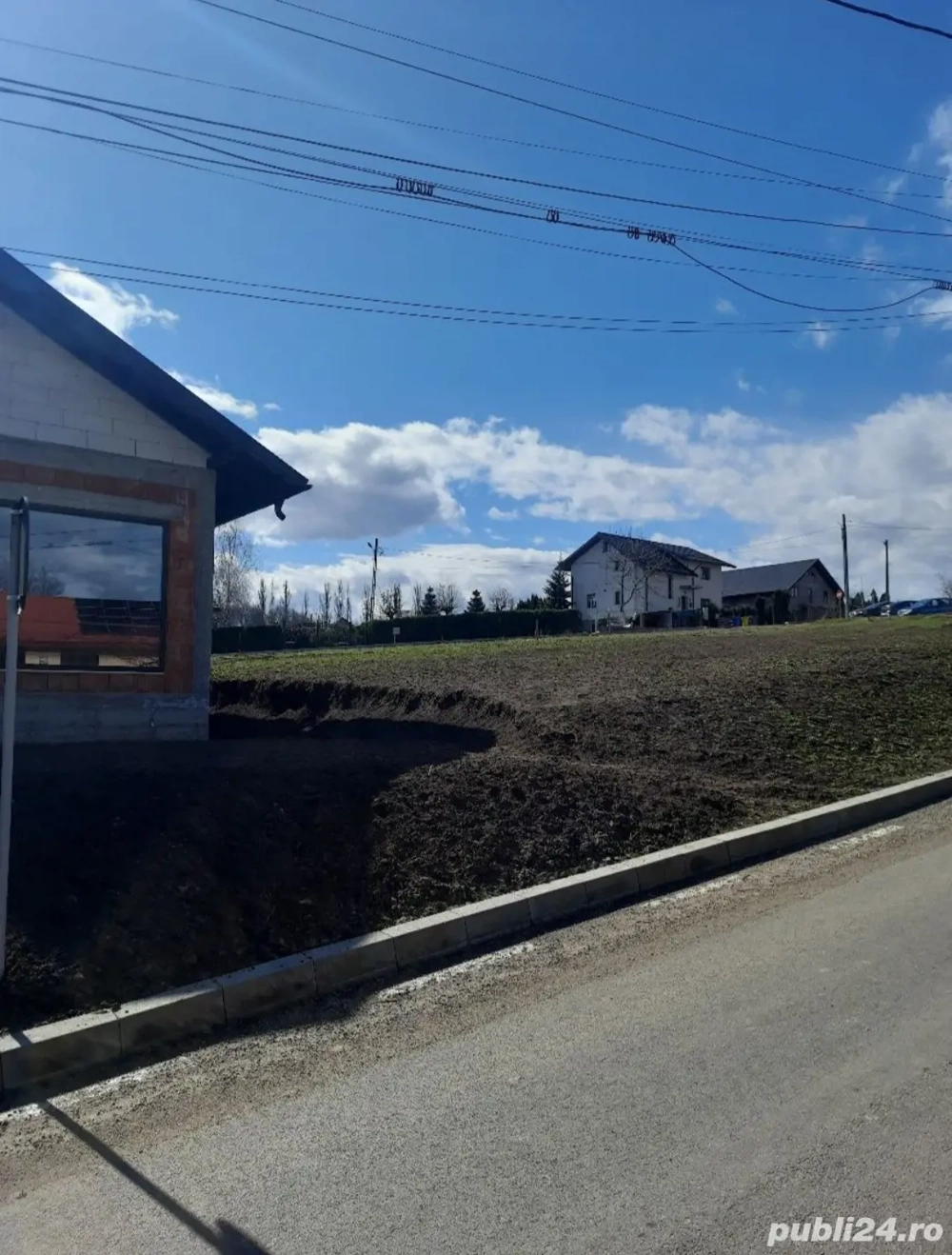 Vând  teren  în Fâlticeni 