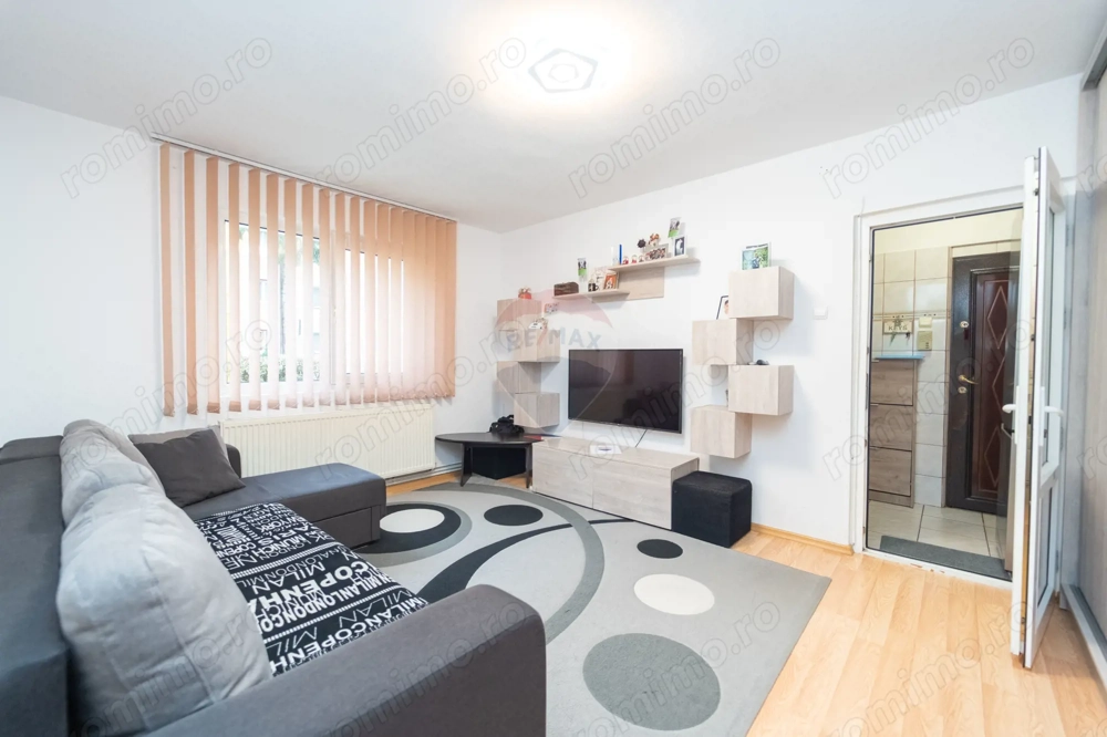 Apartament cu 2 camere, renovat, zona linistita, Florilor!