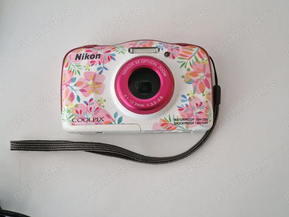Aparat foto subacvatic Nikon Coolpix W150 cu ghiozdan original Nikon