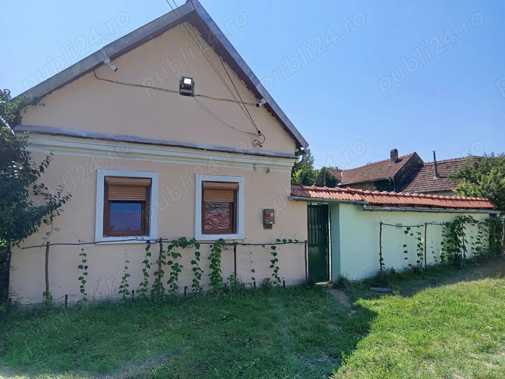 Casuta in zona linistita