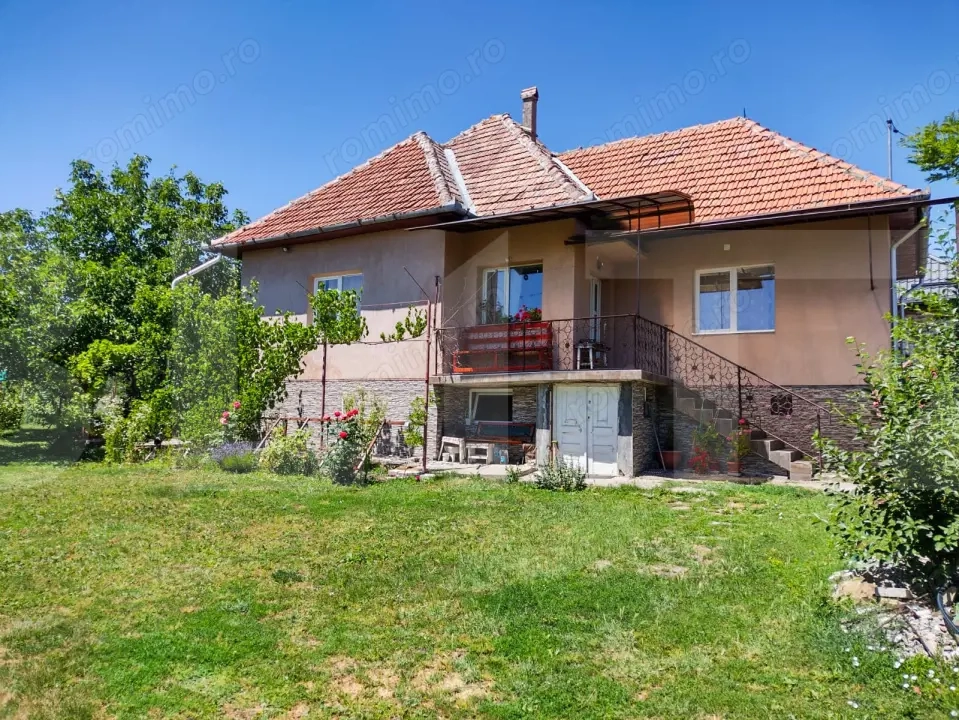 Casa individuala in apropiere de Cluj-Napoca si un teren generos de 2382mp