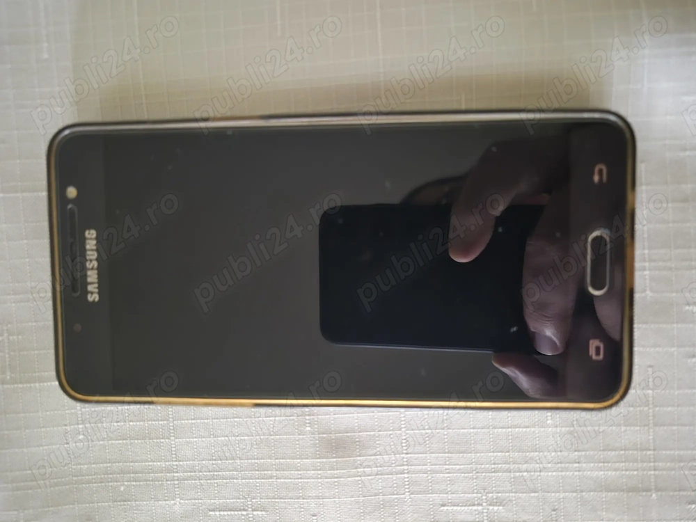 Telefon mobil de vânzare