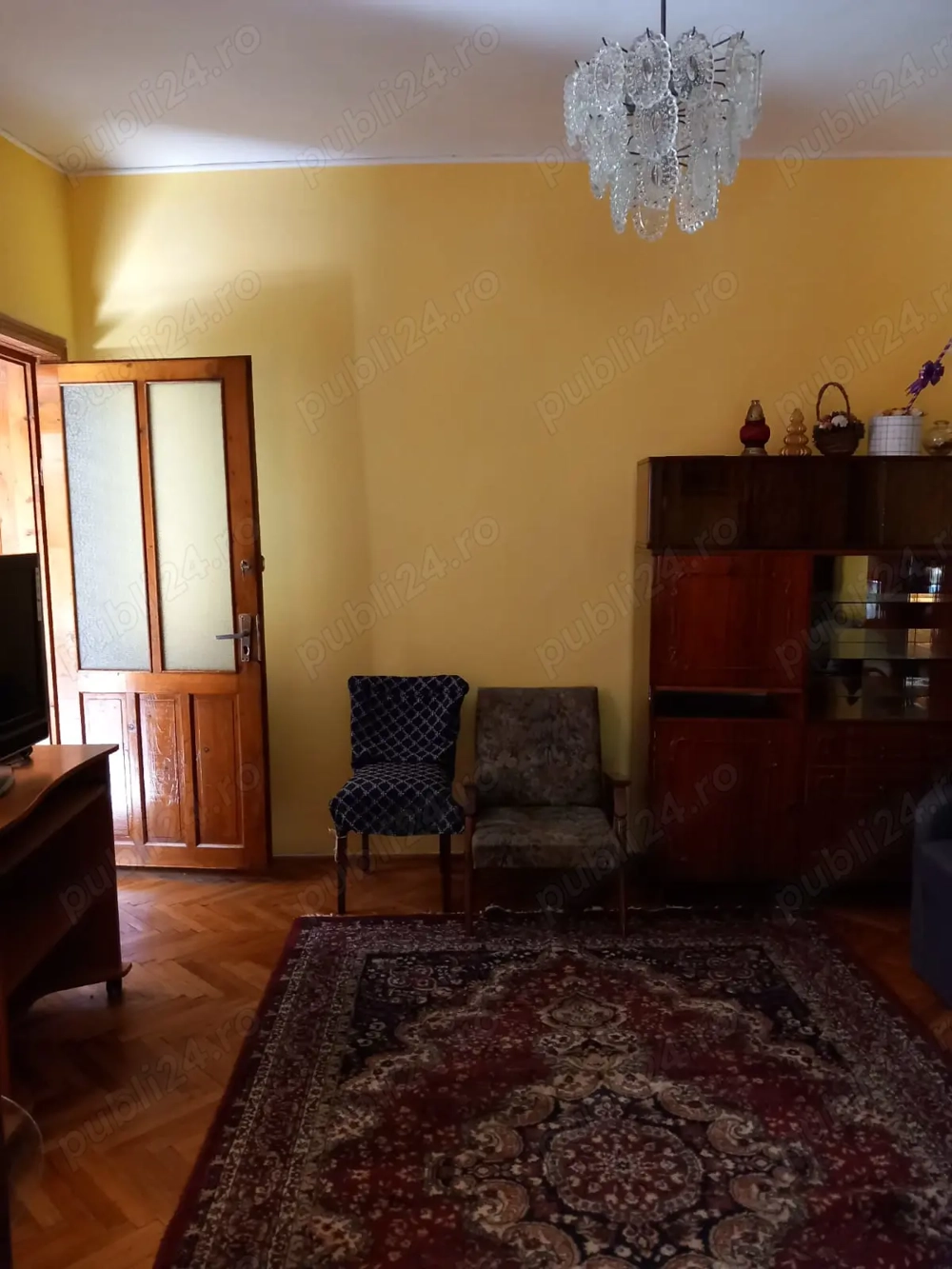 Chirie apartament 3 camere la casa