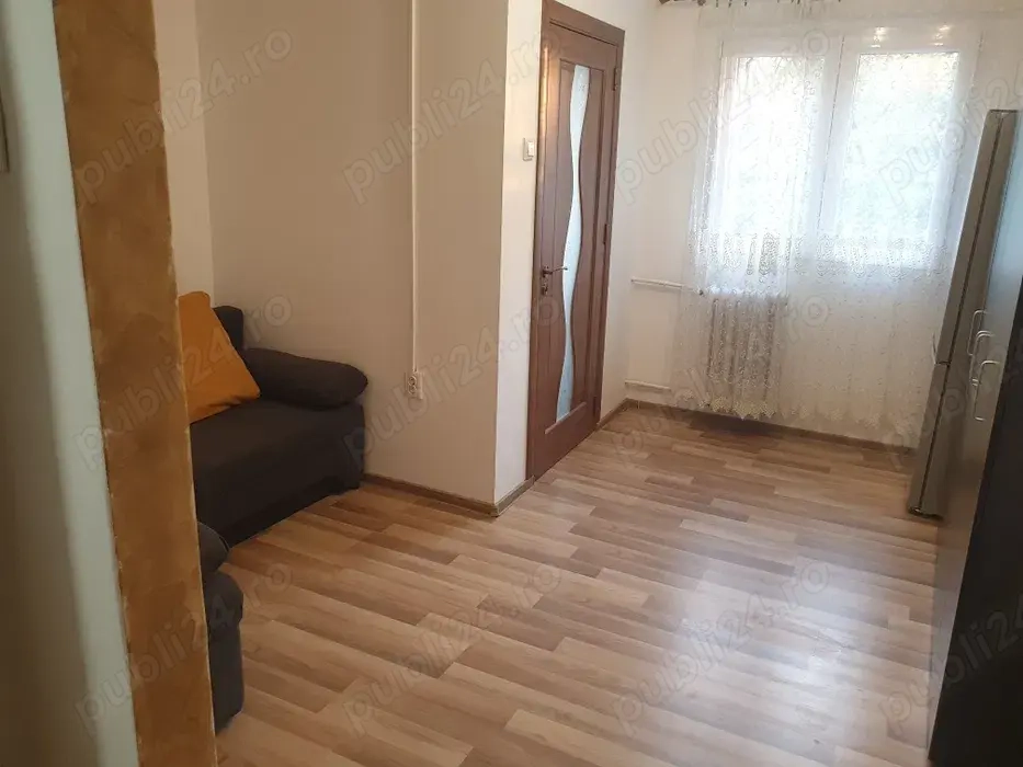 Garsoniera Postavarului  Titan