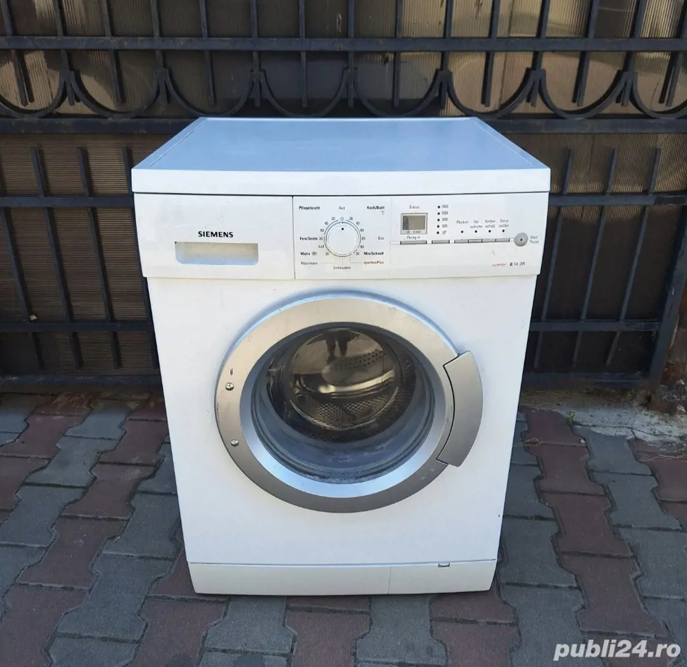 masină de spălat rufe Siemens. 