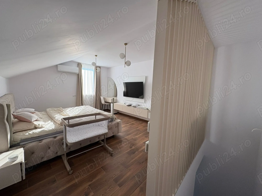 Cvadruplex Casa de Apa 4 dormitoare 2 bai