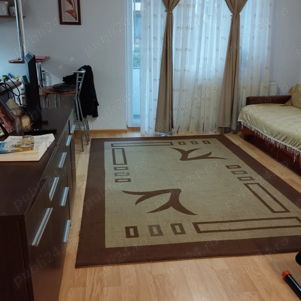 Vând apartament 3 camere , aleea Negoiu 