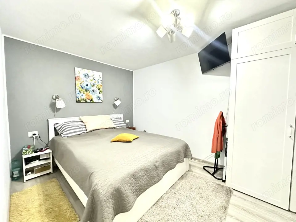 Triplex modern, 3 camere, 80 mp utili, mobilat - Sanandrei