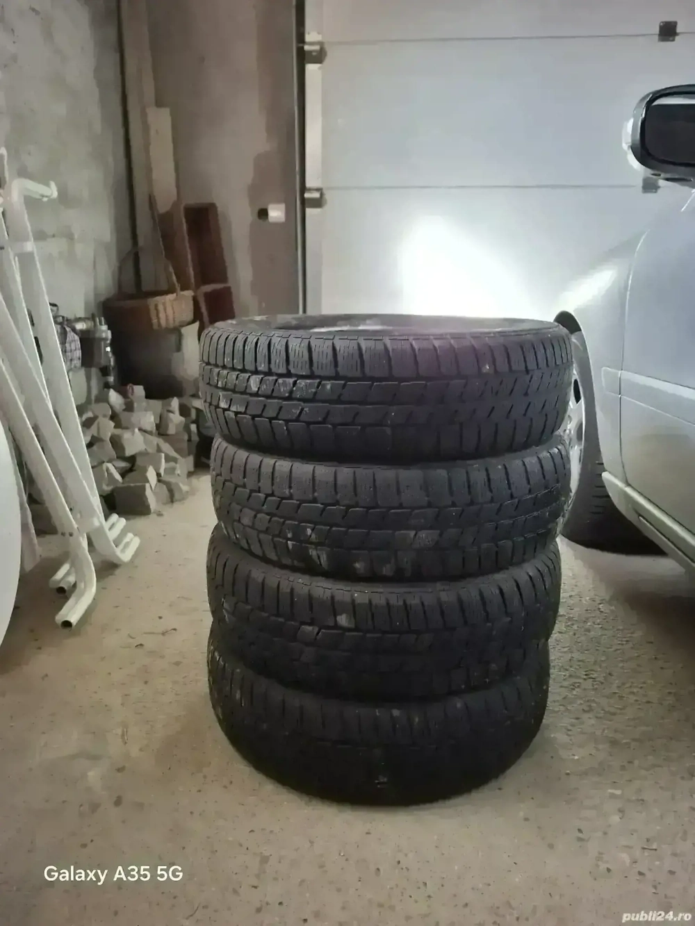 vând anvelope 175/65 R 15