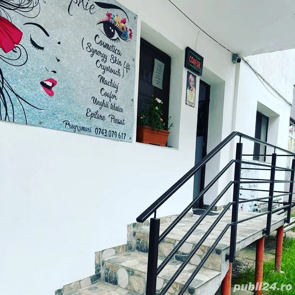 Inchiriez post coafor si camera cosmetica