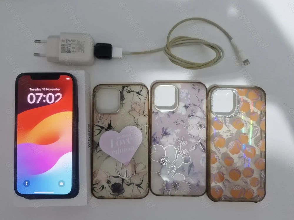 telefon iPhone 12 5G 128GB Blue + alimentator + 3 x huse + cutie originala