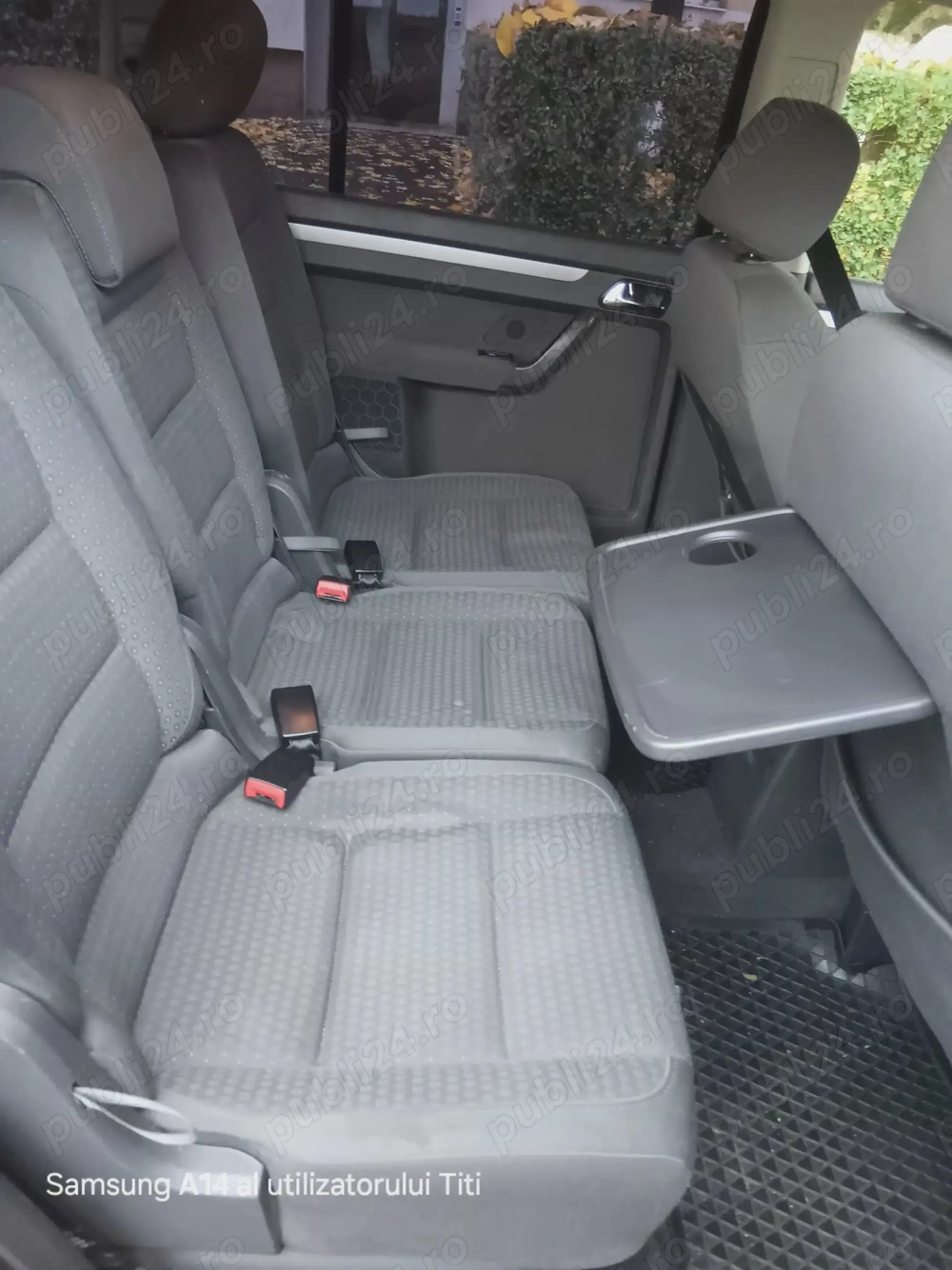 Vând volksvagen Touran 