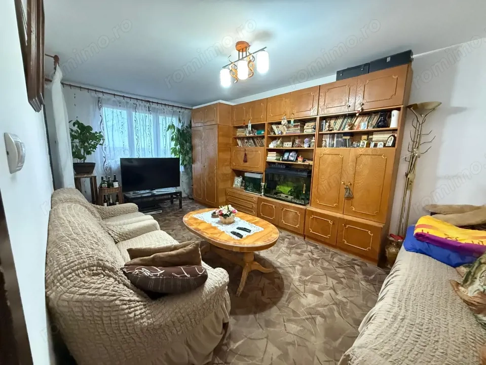 Apartament cu 3 camere, 68 mp, decomandat - Olimpia-Stadion