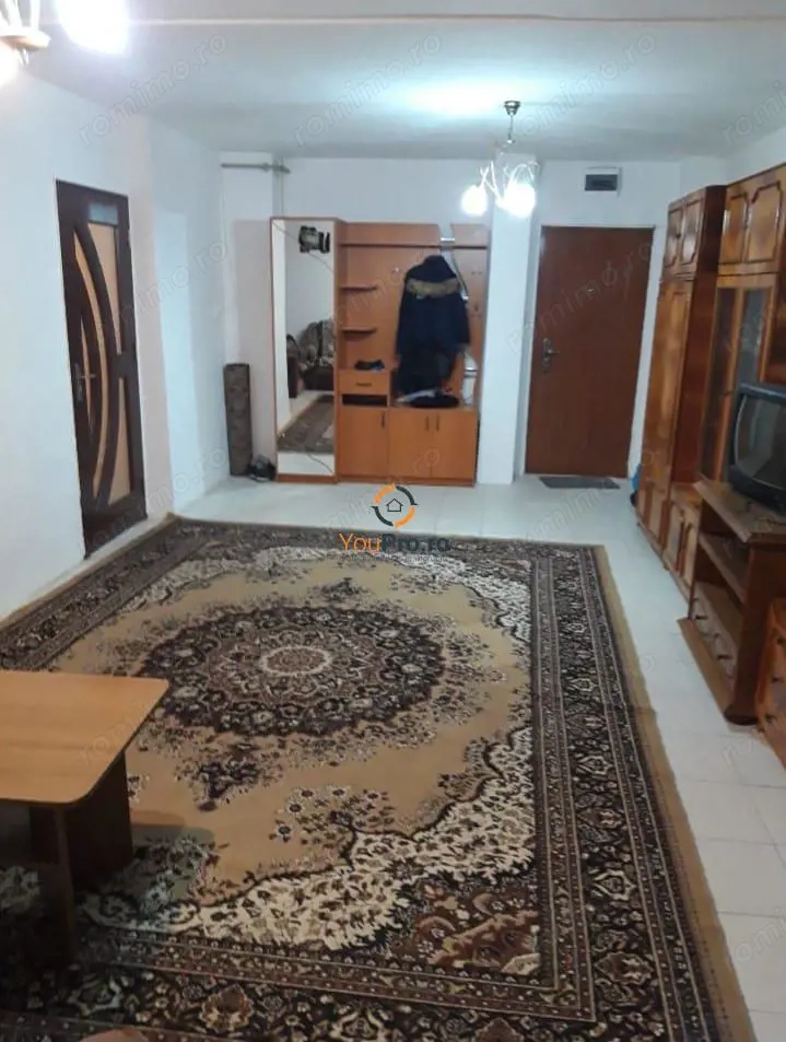 Apartament 2 camere etaj 2 zona Lipovei