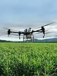 Tratamente fitosanitare cu drona agricola