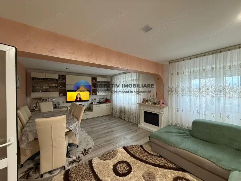 Apartament 4 camere-110 mp utili- Savinesti 
