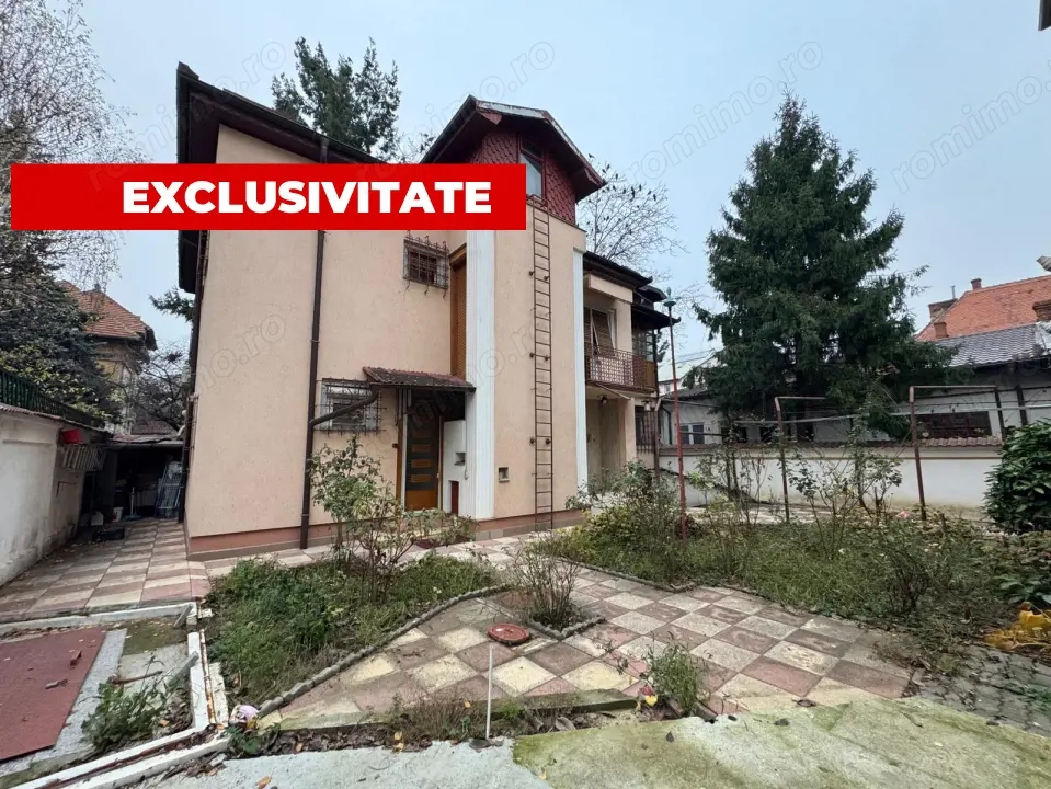 De închiriat: casă spațioasă cu terasă și garaj – Domenii