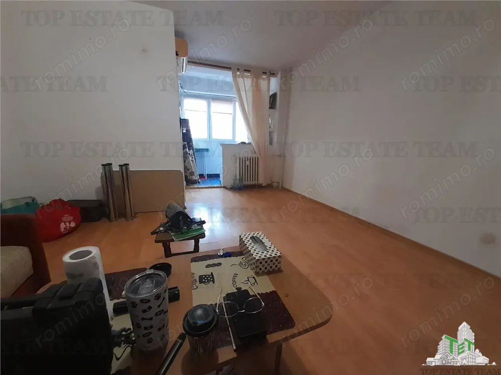 Bd Basarabiei -Parcul National- Vanzare  Garsoniera in bloc  Anvelopat-Libera