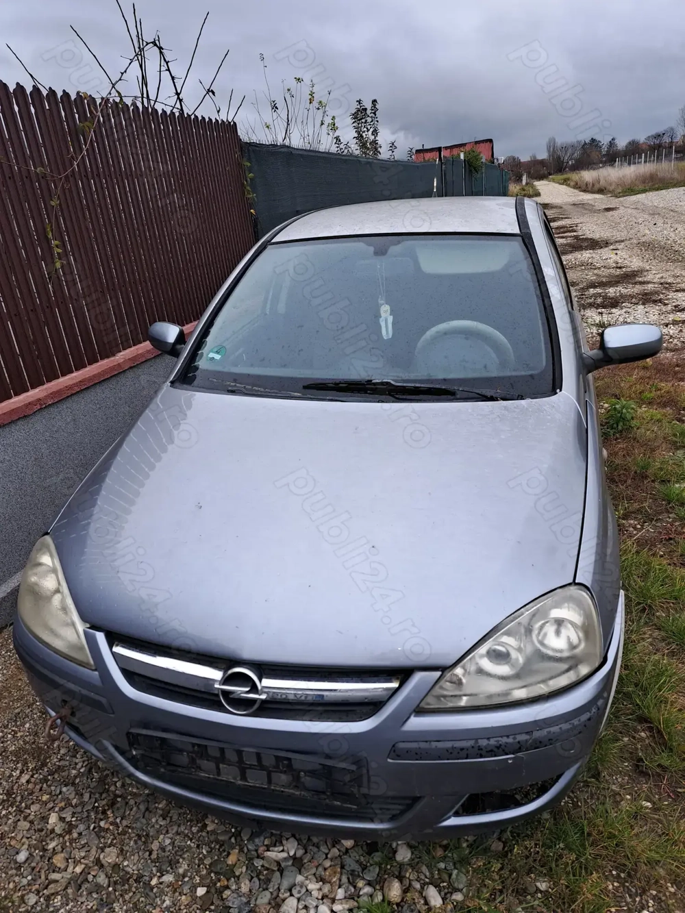 Dezmembrez Opel corsa C 1.3 cdti 