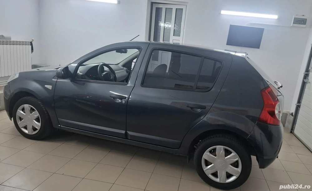 Dacia Sandero 1.2i-16v stare buna
