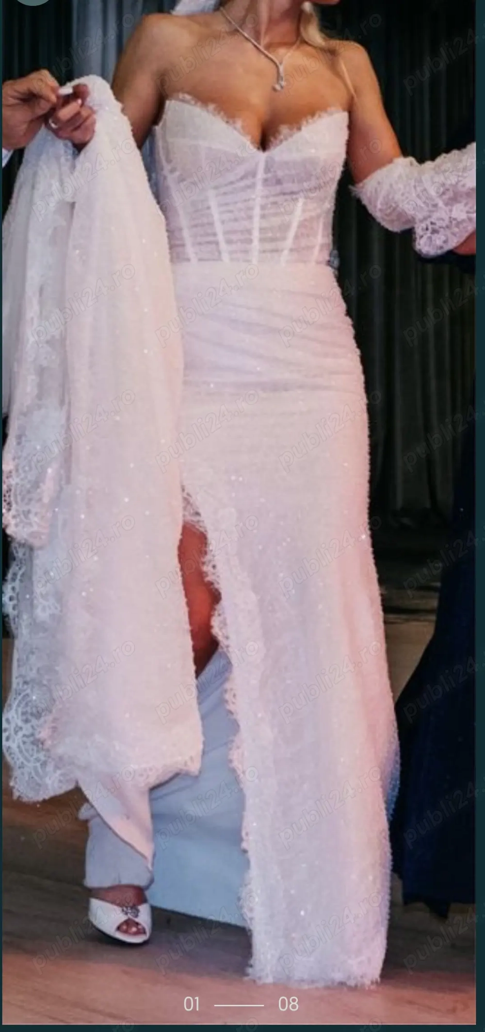 Rochie de mireasa Casa de moda Wona facuta pe comanda din dantela chantilly