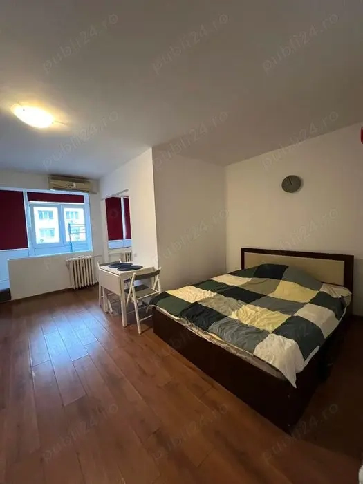 garsoniera dristor-modern-metrou la scara blocului