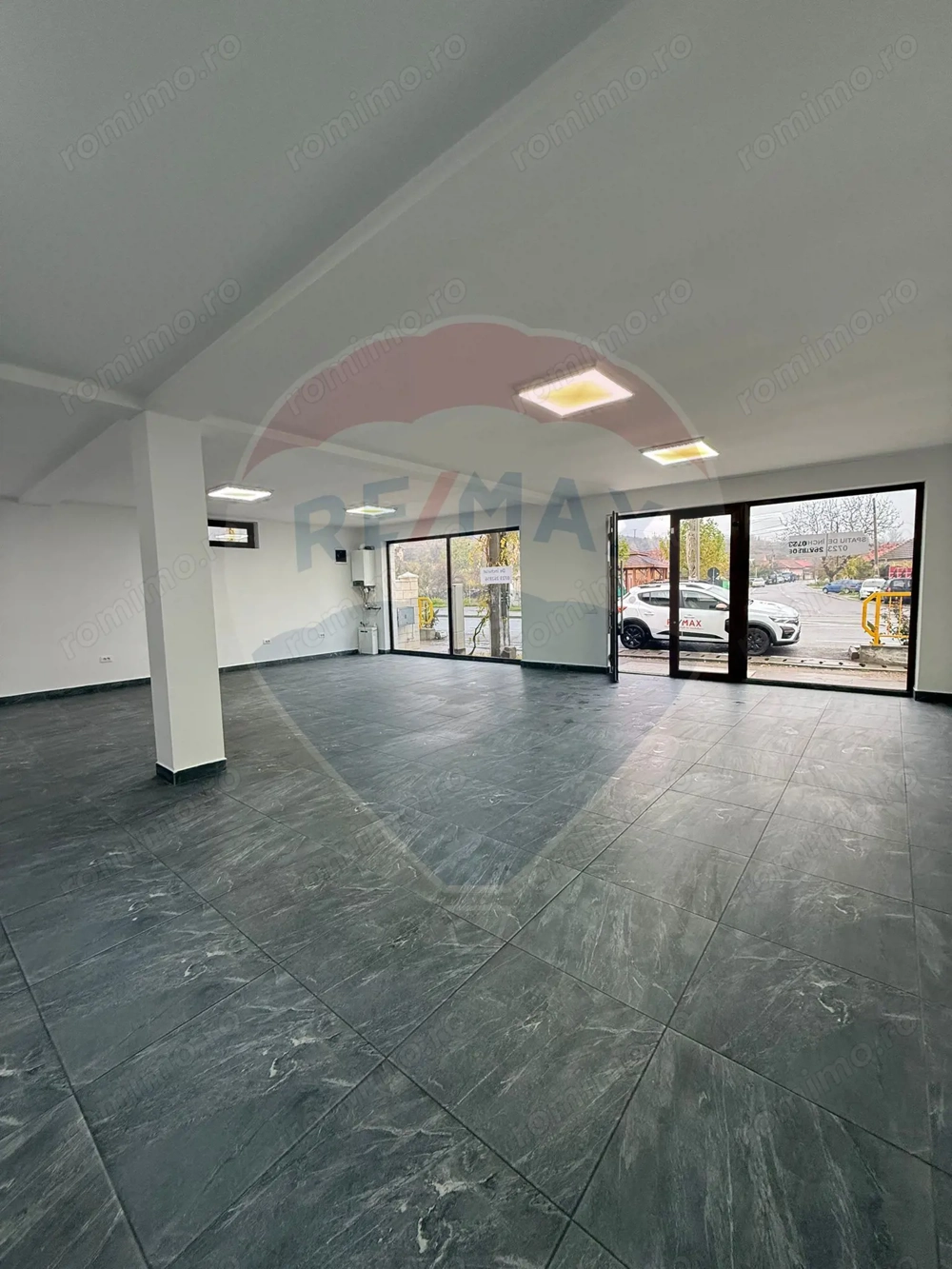 Spațiu comercial de inchiriat Com.Podari