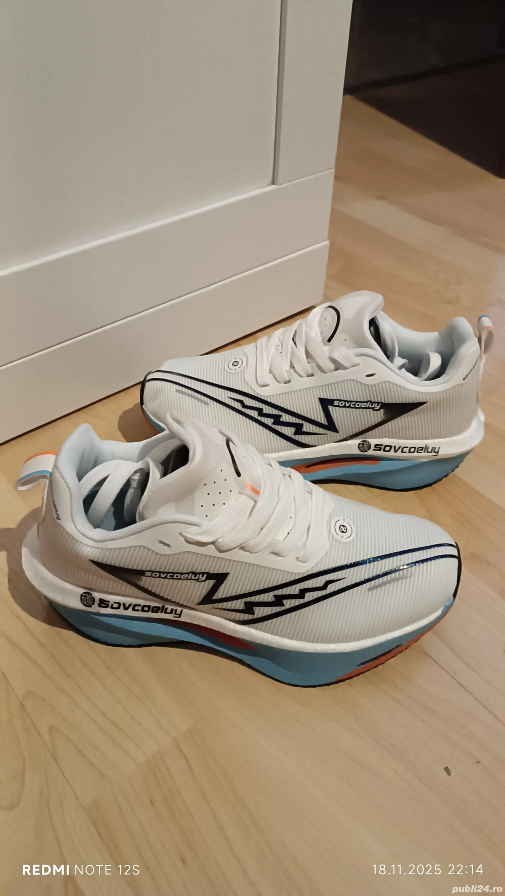 Adidași noi mărimea 36