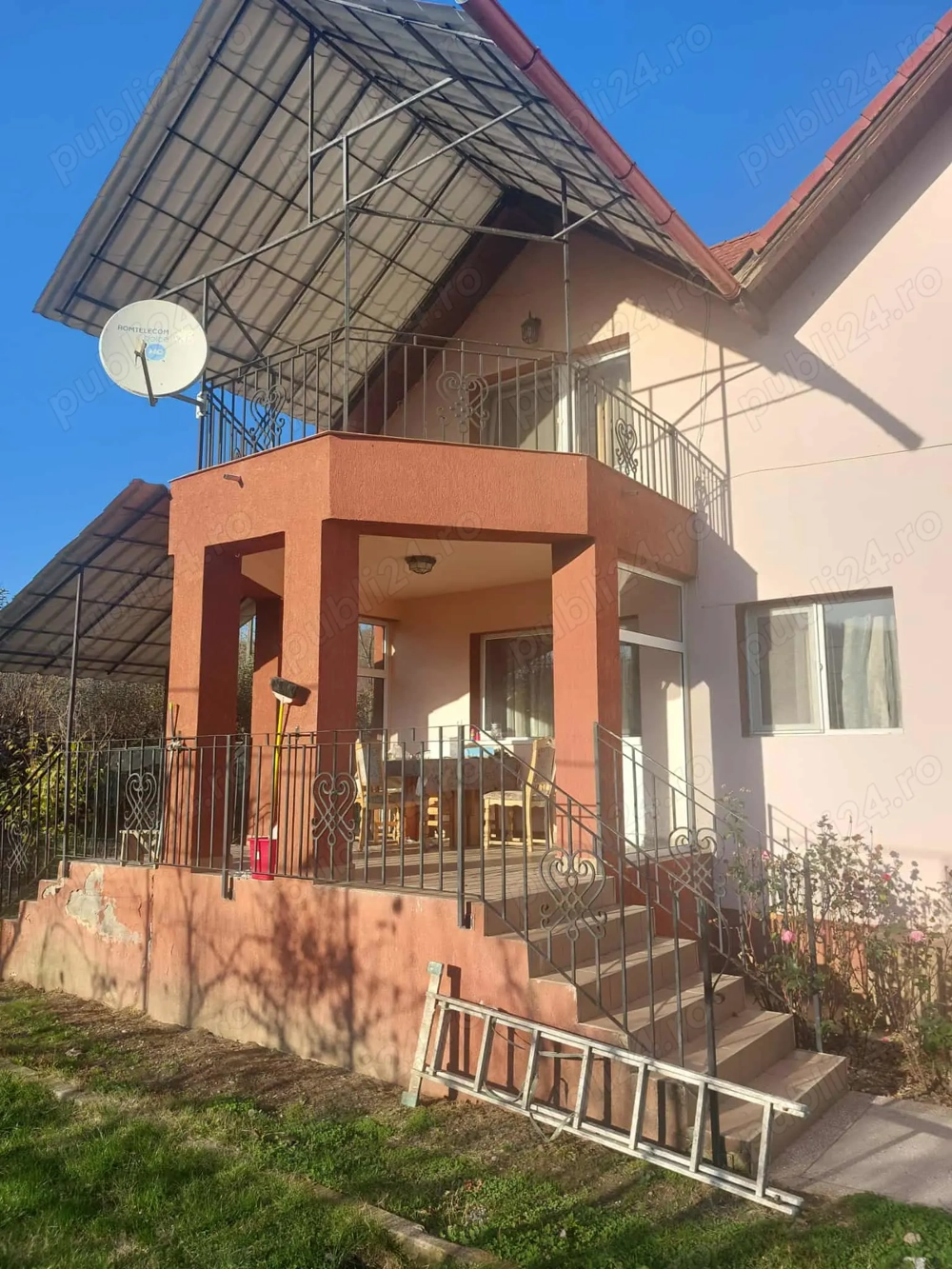 Casa d+p+1,Vladesti , zona poligon , mobilata,utilata 