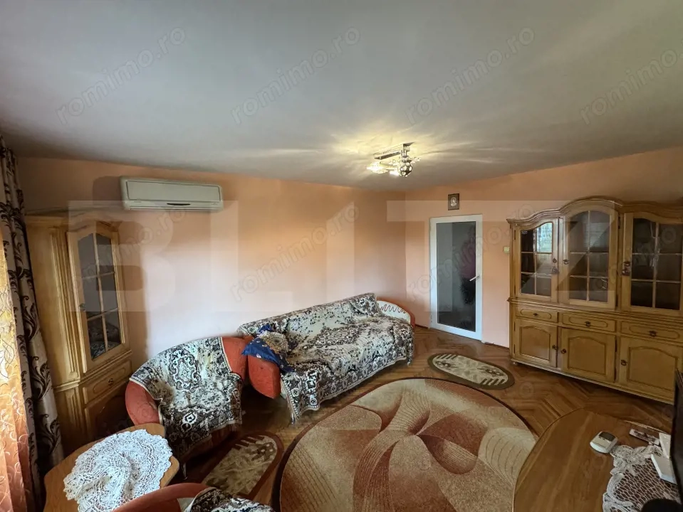 Apartament cu 4 camere, 100 mp, zona ultracentrala