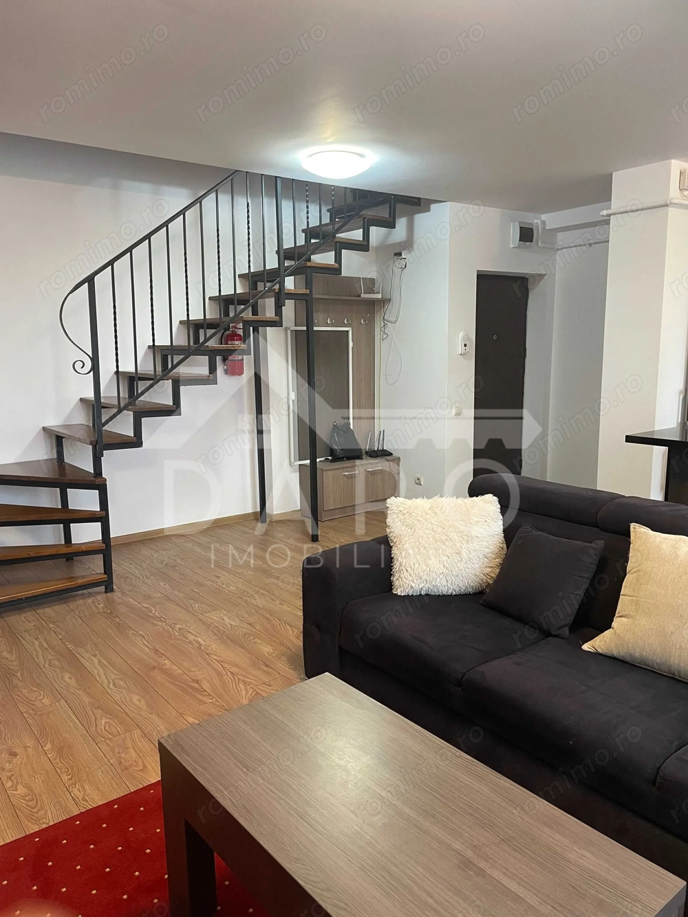 Vand Apartament penthouse cu scara interioara - 7 Noiembrie Cornisa