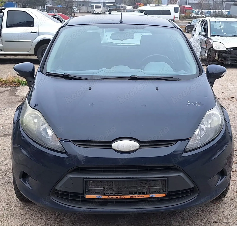 Dezmembram Ford Fiesta an 2010