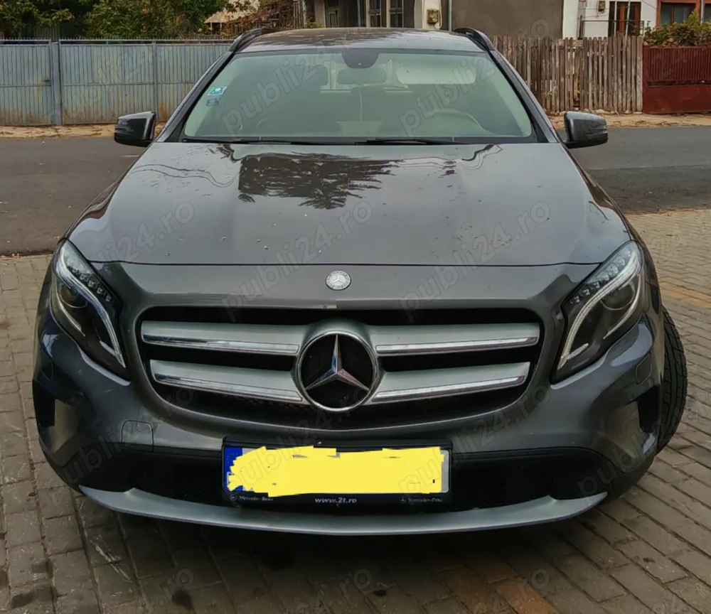 Mercedes Benz GLA200 (4matic)