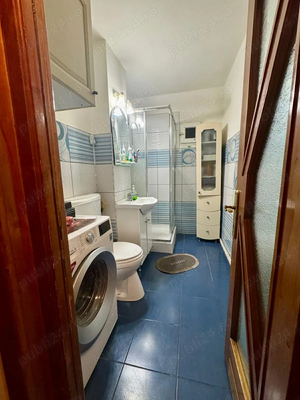 Apartament de 3 camere zona TRACTORUL