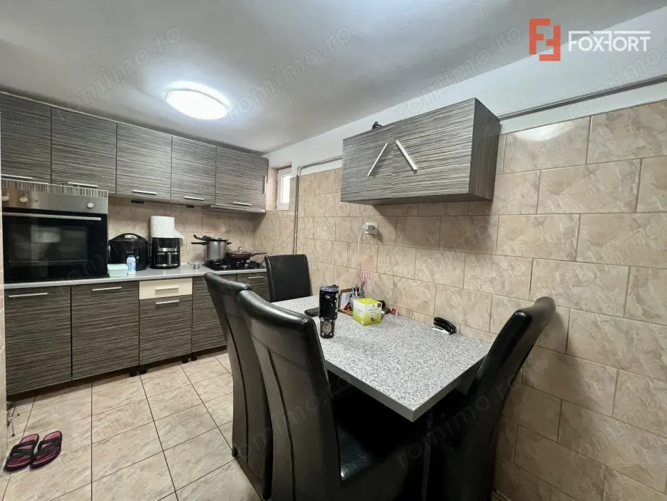 Casa individuala cu 4 camere de vanzare, zona Girocului