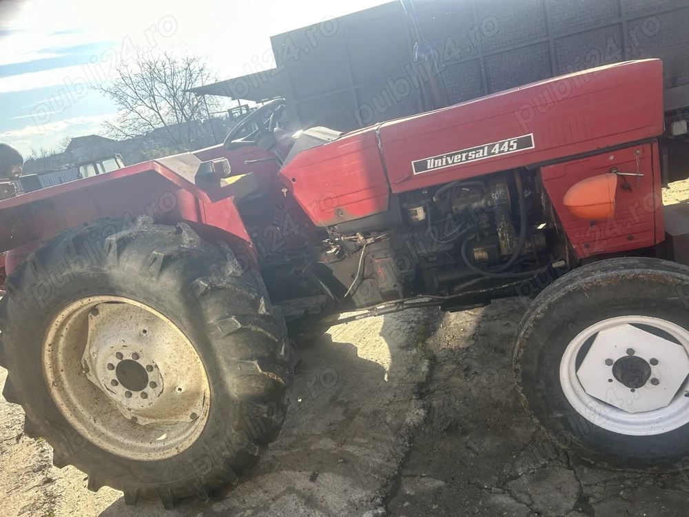 Vând tractor 445 cu coasa 