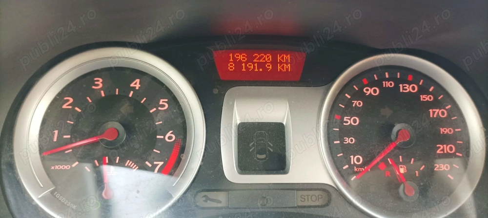 Vand Renault Clio III - 5 Edition Dynamique 1.2 16V 55kW