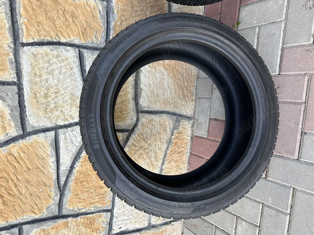 Anvelope Iarna 245/40R18